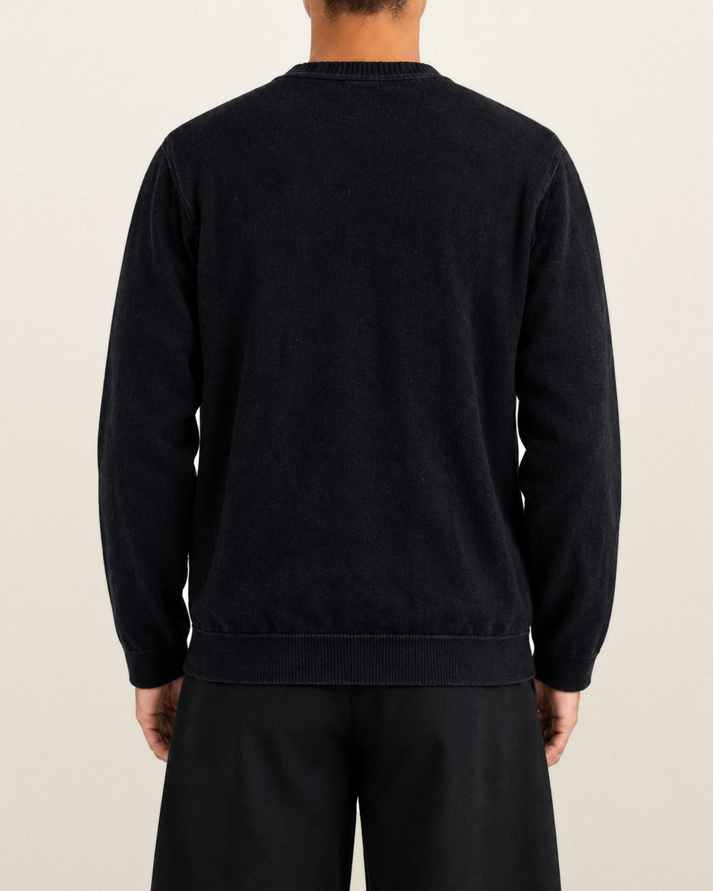 Ralph Lauren Pullover mit V-Ausschnitt in Schwarz, Größe M – getragen, Rückansicht