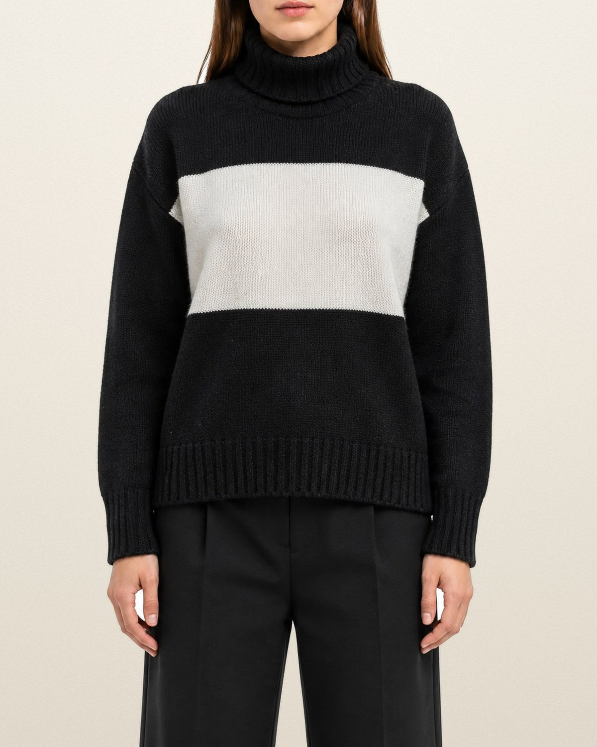 Ralph Lauren Rollkragenpullover in Schwarz, Größe M – getragen, Vorderansicht