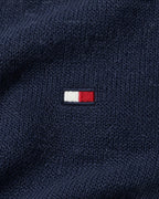 Tommy Hilfiger Pullover mit V-Ausschnitt in Navy, Größe M – Detail: gesticktes Brustlogo