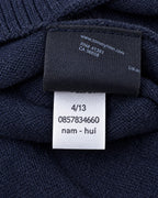 Tommy Hilfiger Pullover mit V-Ausschnitt in Navy, Größe M – Etikett mit Artikelnummer