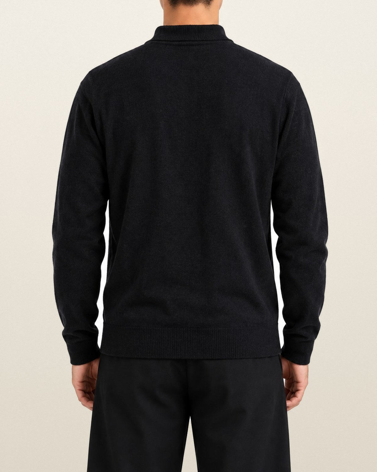 Tommy Hilfiger Stehkragenpullover in Schwarz, Größe M – getragen, Rückansicht