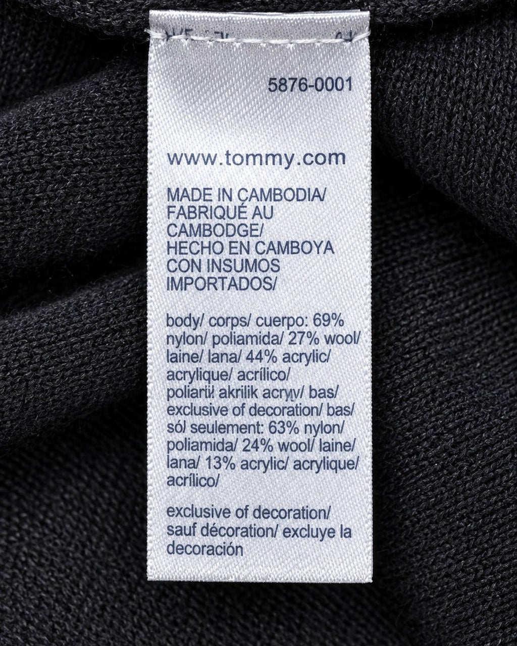Tommy Hilfiger Stehkragenpullover in Schwarz, Größe M – Pflege- und Materialetikett
